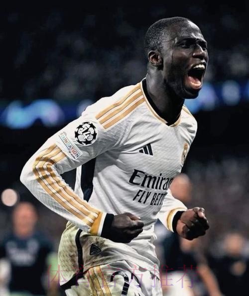 皇马官方:塞巴略斯和门迪已经恢复有球训练 皇马官方:塞巴略斯和门迪已经恢复有球训练